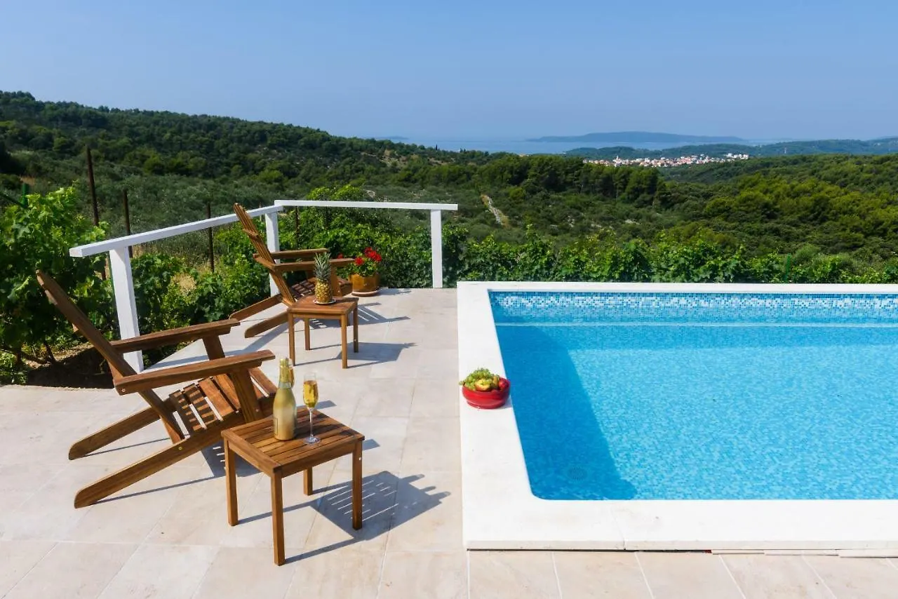Villa Andante Trogir 0*,  Croatia